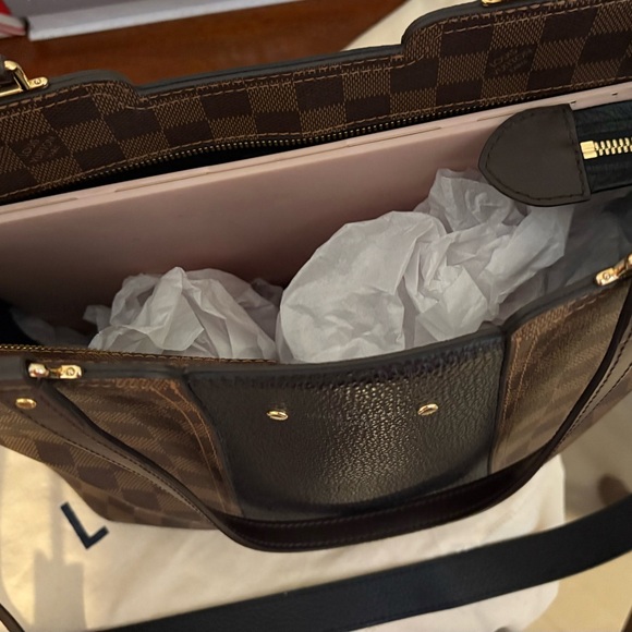 Louis Vuitton Tote/Shoulder Bag - Picture 17 of 17